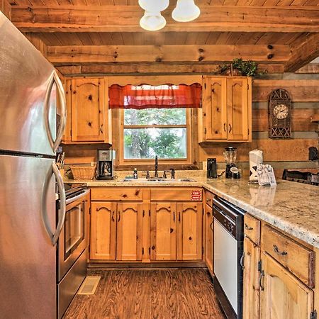 Villa Gatlinburg Escape With Hot Tub, Deck And Mtn View Extérieur photo