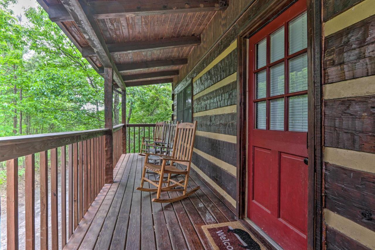Villa Gatlinburg Escape With Hot Tub, Deck And Mtn View Extérieur photo
