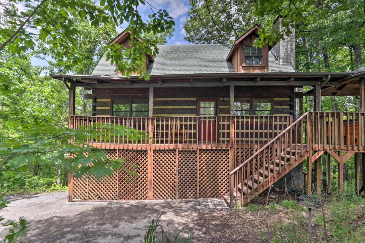 Villa Gatlinburg Escape With Hot Tub, Deck And Mtn View Extérieur photo